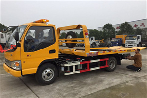 伊春区哪里有拖车服务