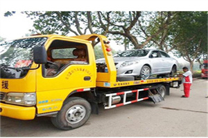 伊春区附近24小时汽车拖车服务热线